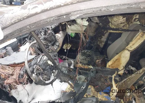 2016 Toyota Rav4 Limited z USA, uszkodzony, nr VIN 2T3DFREVXGW513481